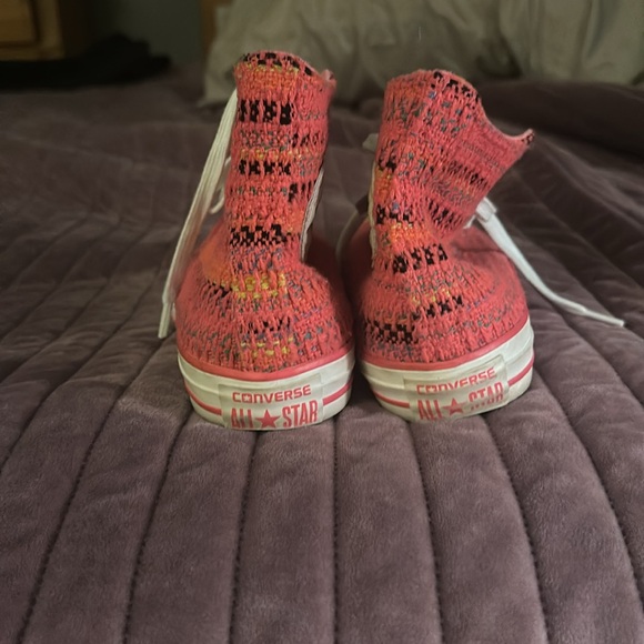 Hot pink Converse high tops - Picture 4 of 5